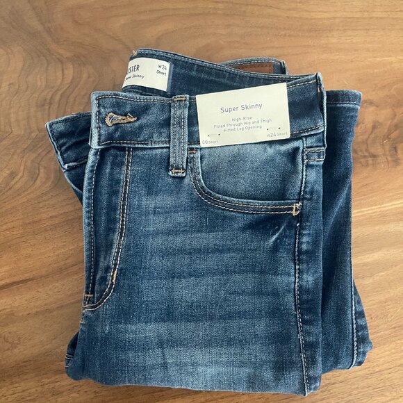 ✨ NWT High Rise Skinny Jeans | Hollister - Picture 2 of 4